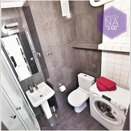 Center Of Gdynia☆Close To The Beach And Station 格丁尼亚